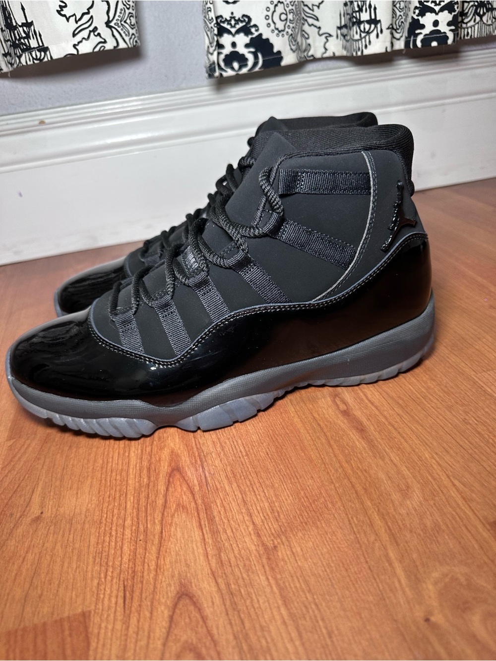 Jordan 11 cap and gown shoes